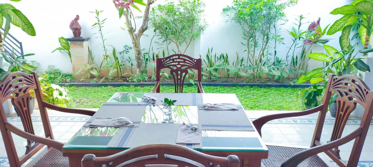 Hotel Griya Asih Jogyakarta Zewnętrze zdjęcie