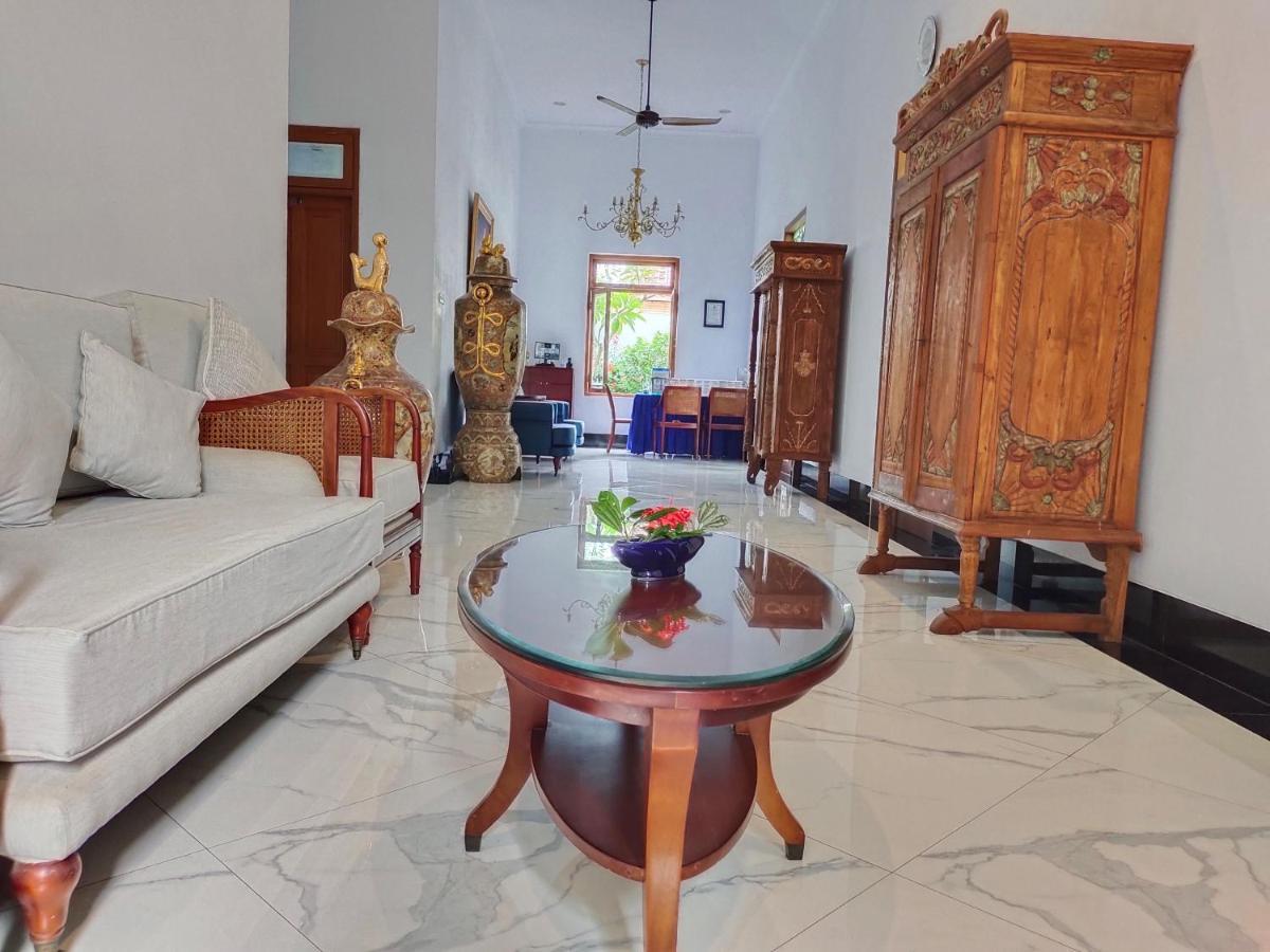 Hotel Griya Asih Jogyakarta Zewnętrze zdjęcie