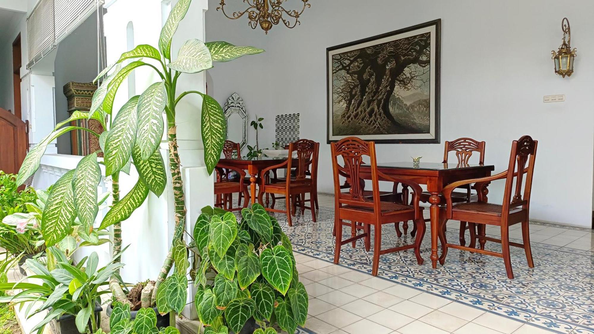 Hotel Griya Asih Jogyakarta Zewnętrze zdjęcie