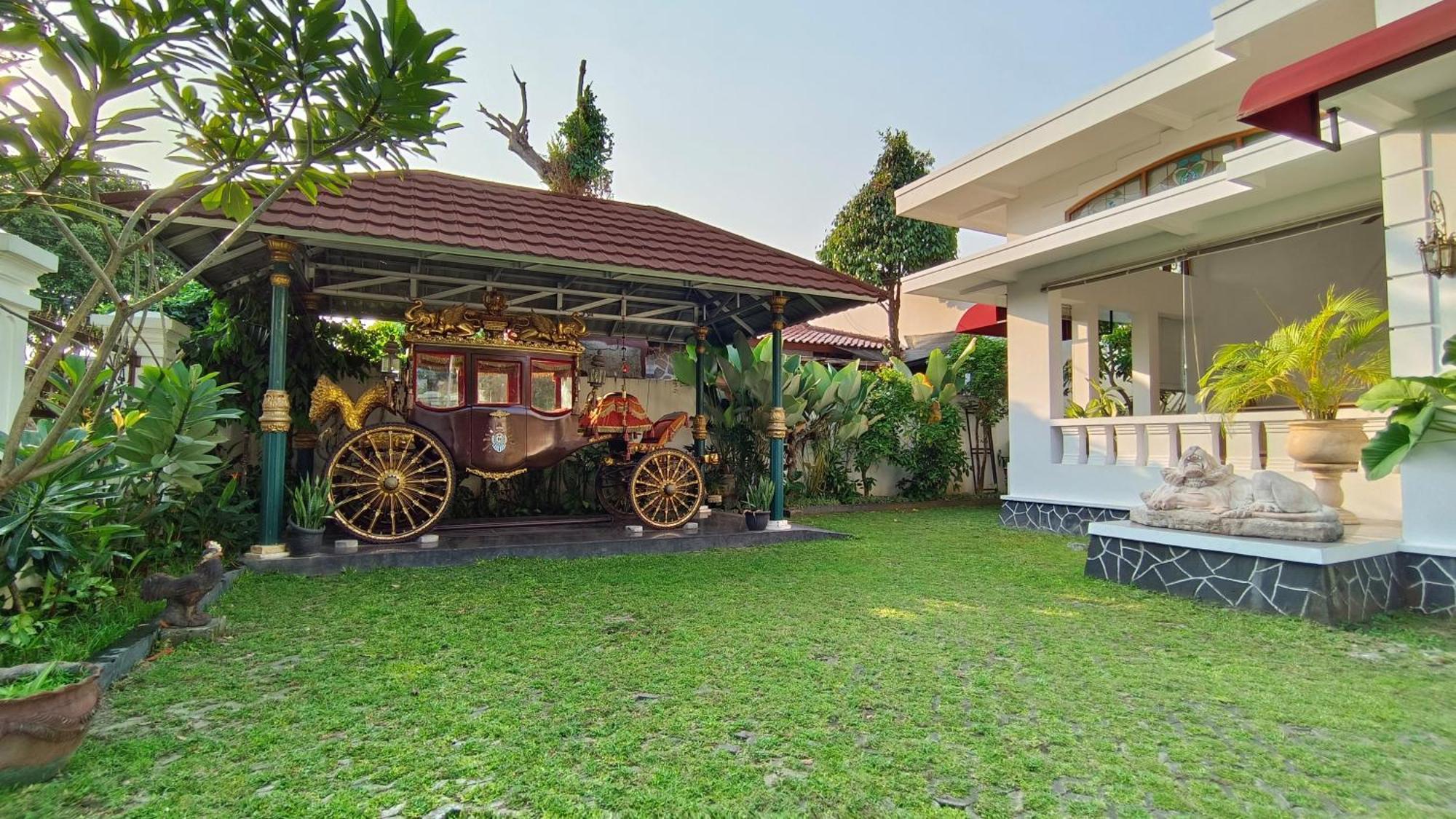 Hotel Griya Asih Jogyakarta Zewnętrze zdjęcie